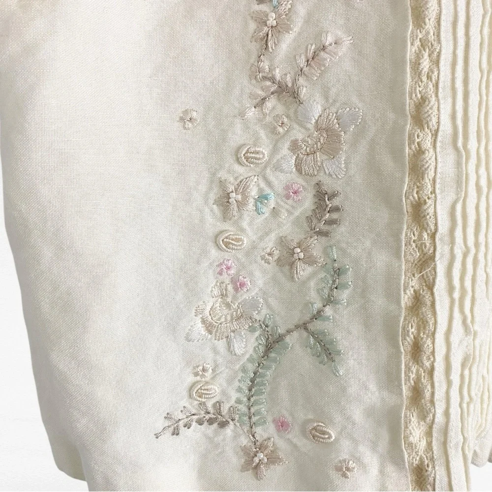 Positive Attitude | Oatmeal Embroidered Linen Blend Cropped Y2K Retro Shirt - Picture 5 of 8